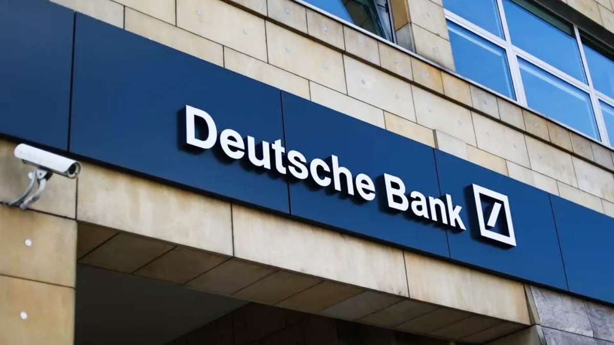 Deutsche Bank Hiring Graduates